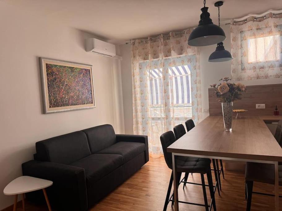 La Maison De Monique Policoro Kültér fotó